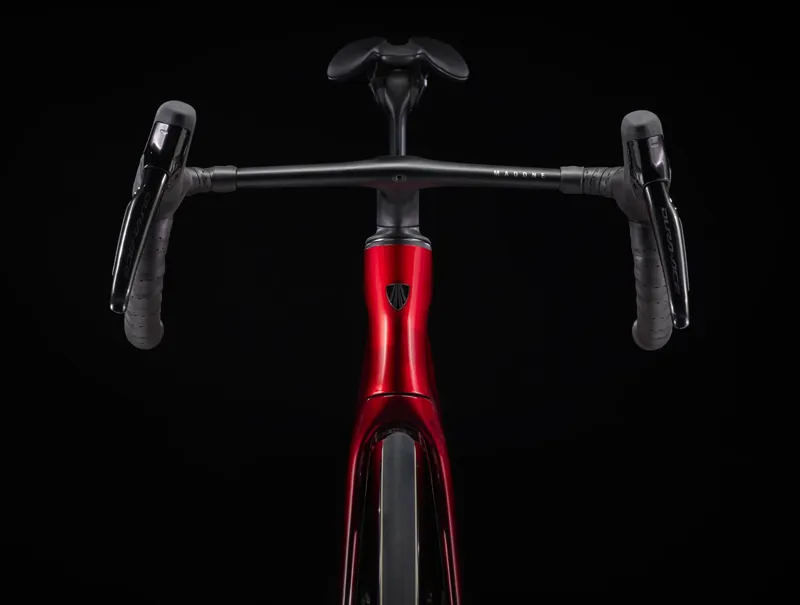 Trek Madone SLR 9 Di2 Gen 7 Carbon Road Bike 2024 in Red Carbon Smoke-4